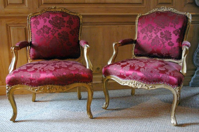 Paire de fauteuils à la reine époque Louis XV