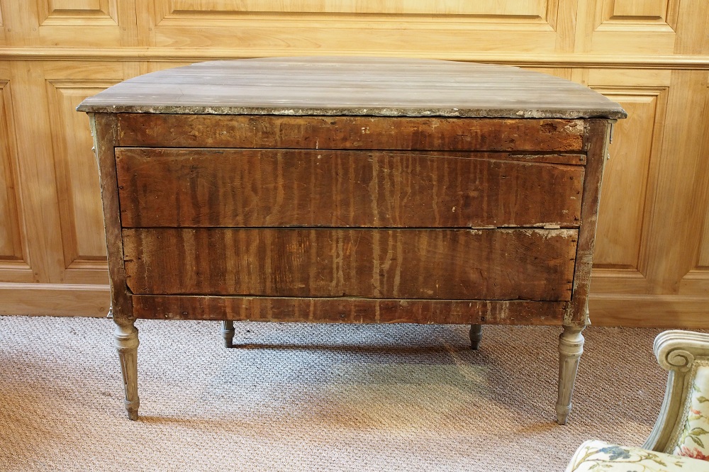 commode italienne ancienne