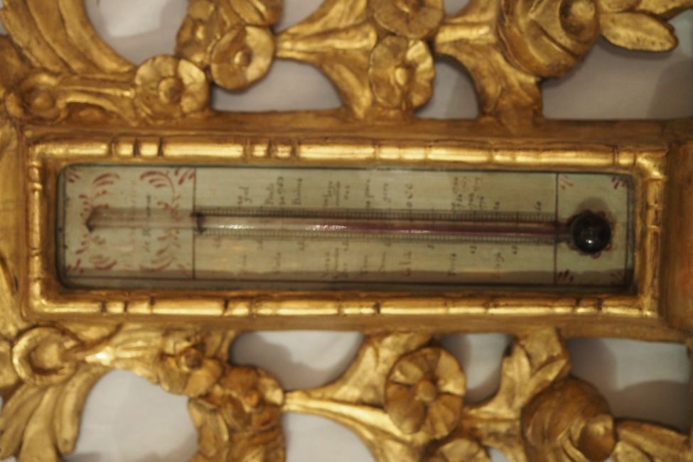 Baromètre-thermomètre d'époque Louis XV de style rocaille