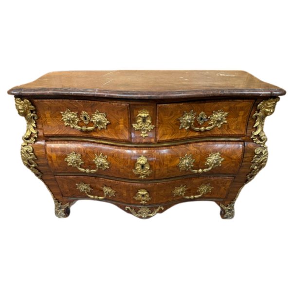 Commode de salon Louis XV