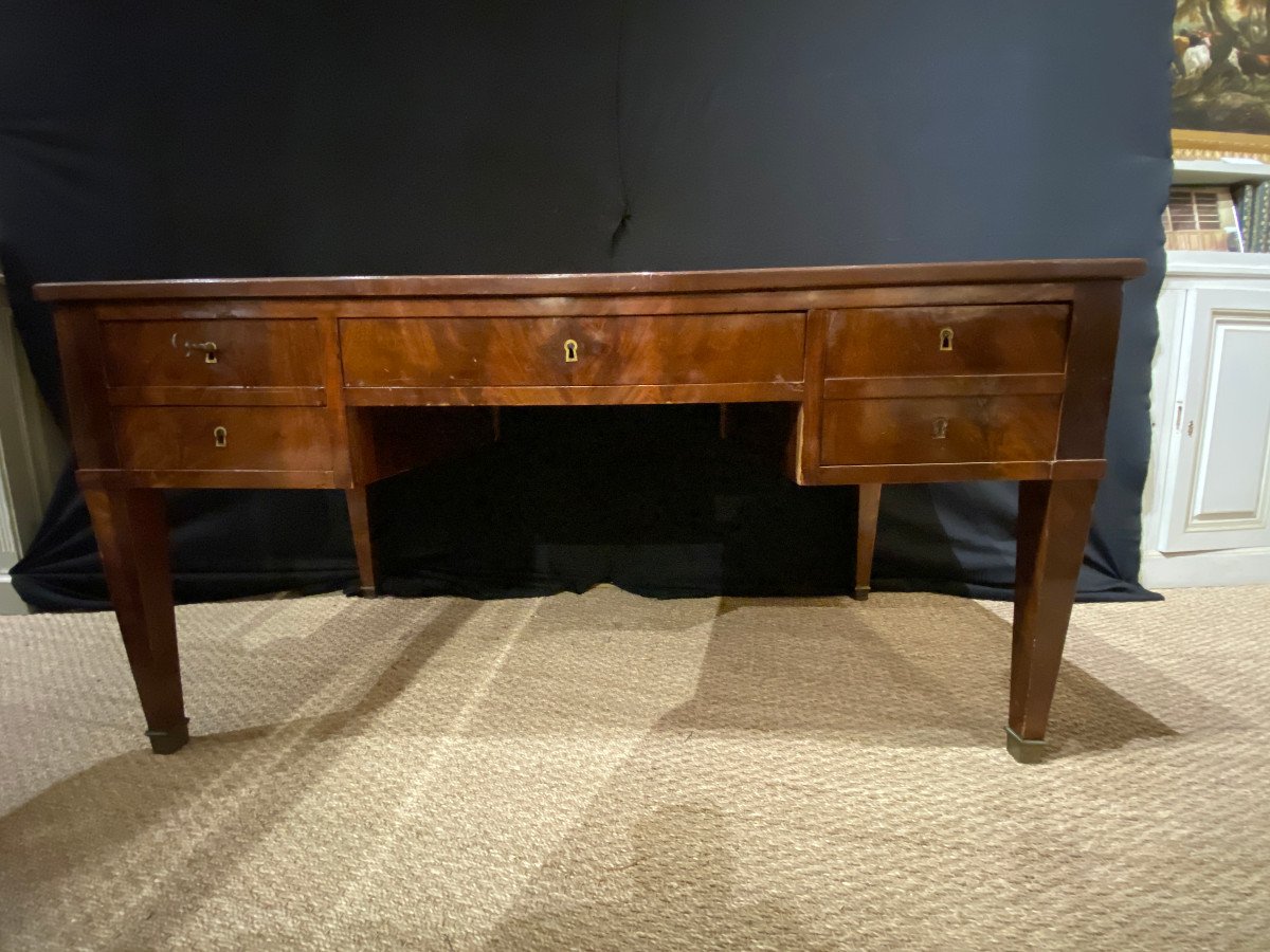 Bureau plat à double faces en acajou d’époque Directoire – Image 2