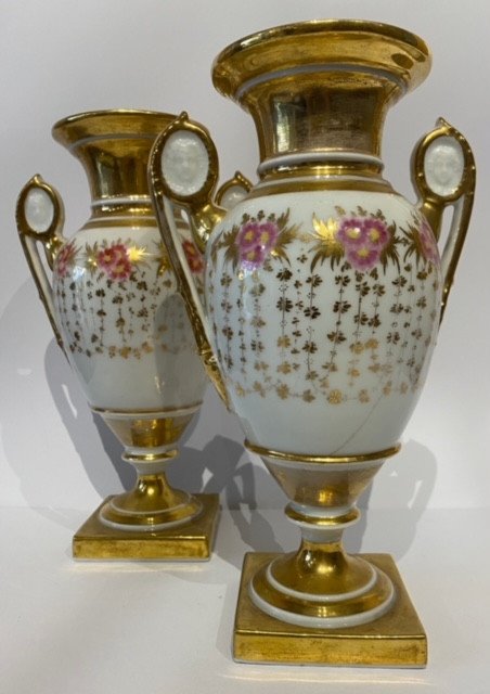 Paire de vases en vieux Paris d’époque XIX éme – Image 3