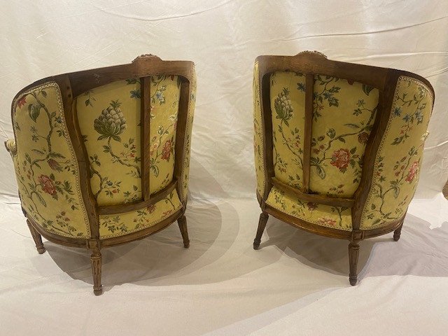 Paire de bergères gondoles d’époque Louis XVI en bois naturel – Image 3