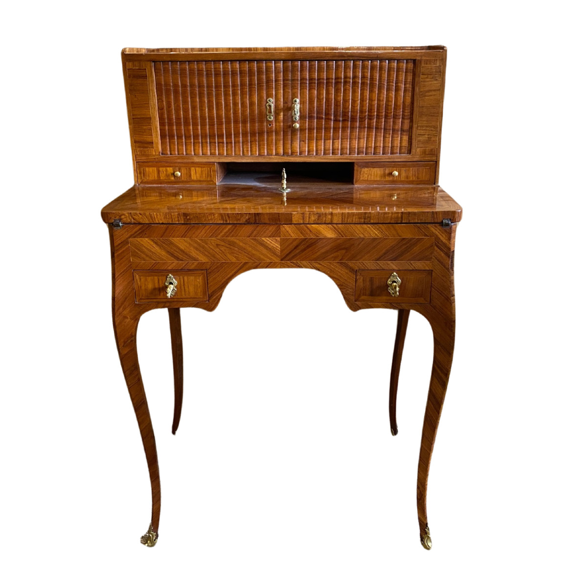 Bonheur du jour d’époque Louis XV estampillé G.cordié