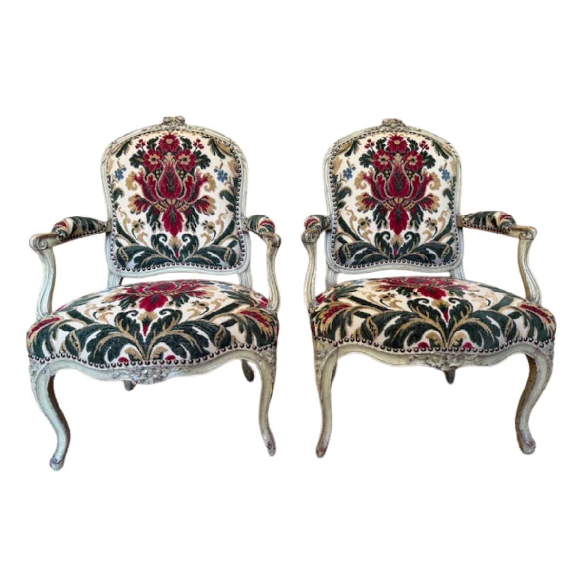 Paire de fauteuils d’époque Louis XV estampillés Burgat