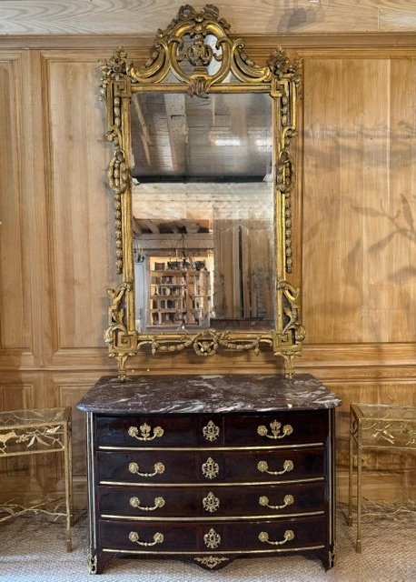 Importante glace d’époque Louis XVI en bois sculpté et doré – Image 2