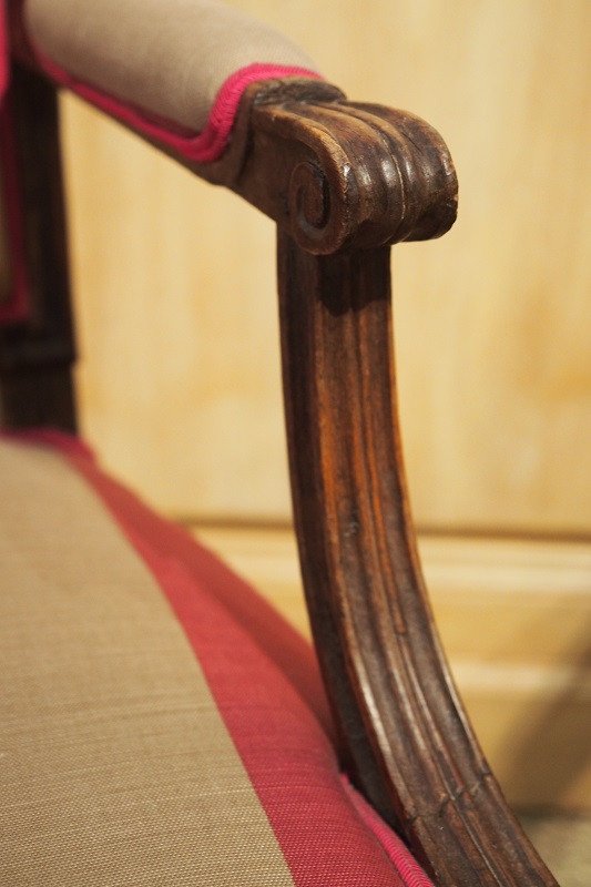 Paire de fauteuils à dossier plat d’époque Louis XVI – Image 3