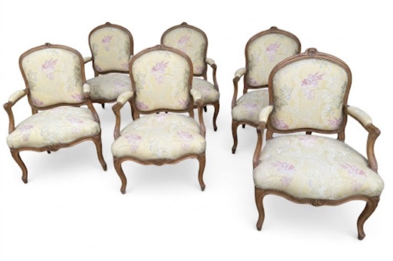 Suite de six fauteuils d'époque Louis XV